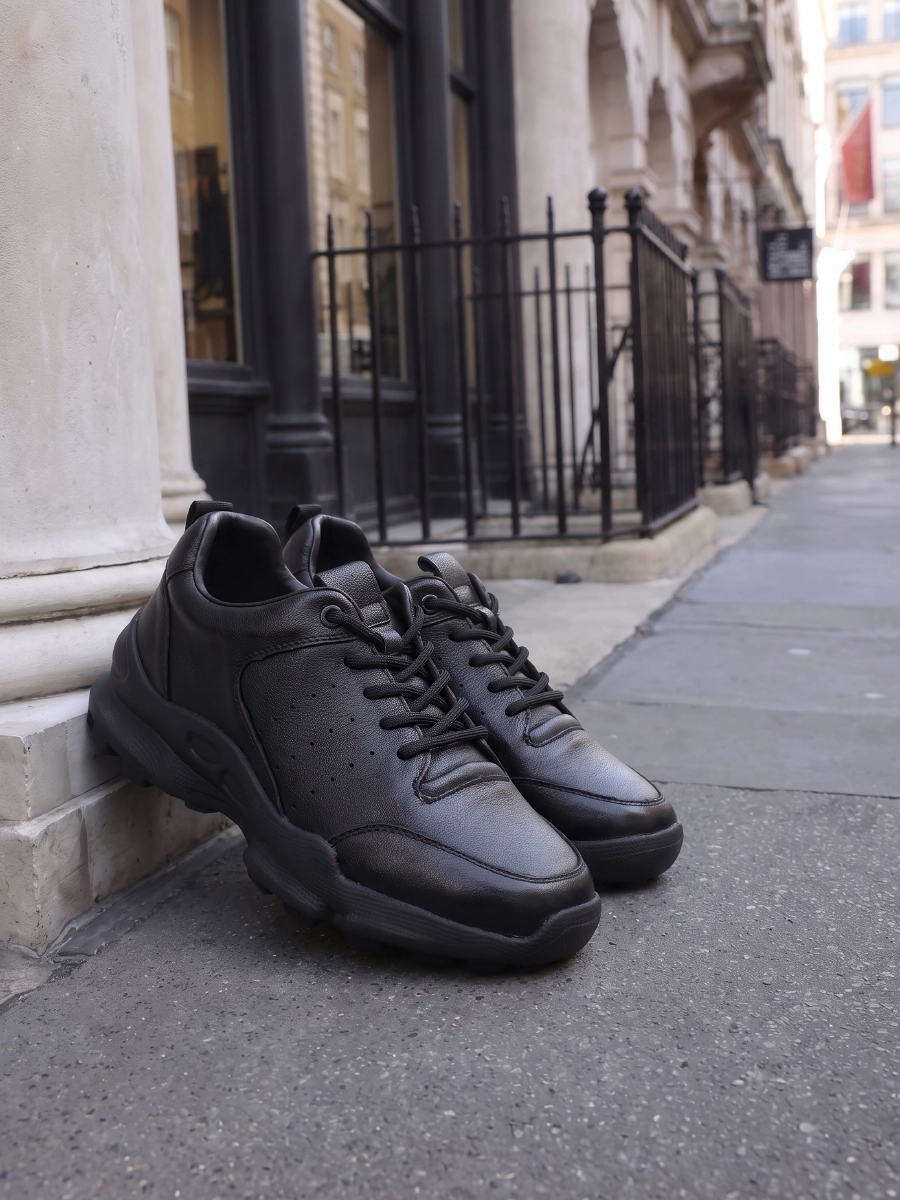 Фото Кроссовки женские LF2682211-67K купить на lauf.shoes